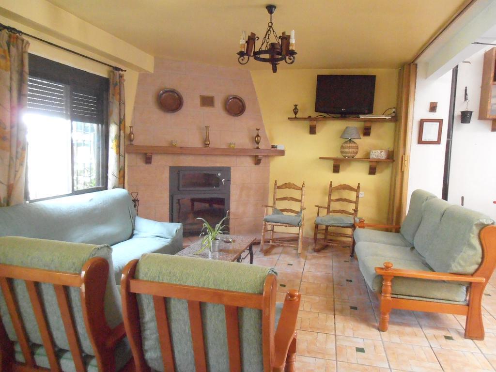 Alojamiento Rural Torre Hueca Hotell Pinos Puente Rum bild